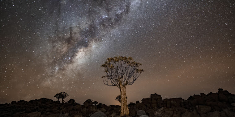 Every day Telescope: A stunning view of the Milky Method from South Africa